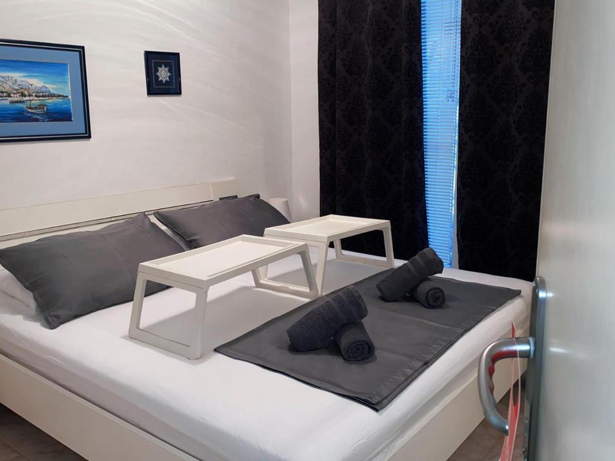 Beach Apartments Mika Локва-Рогозница Экстерьер фото