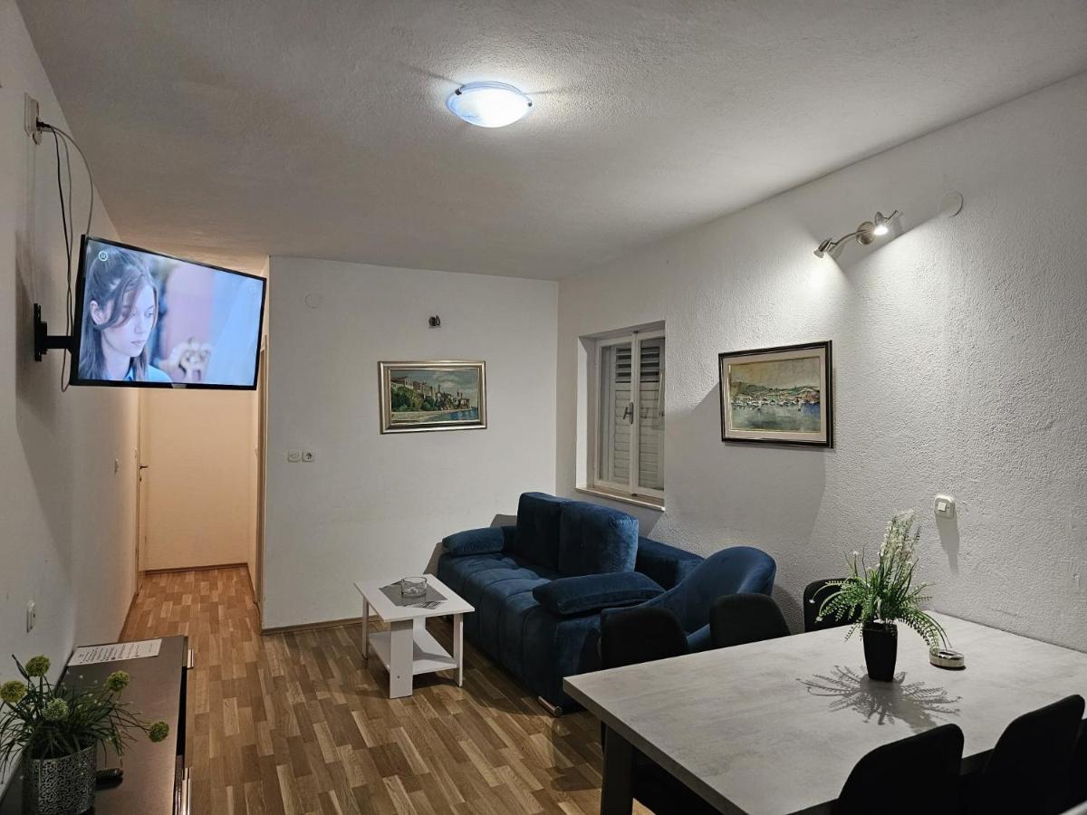 Beach Apartments Mika Локва-Рогозница Экстерьер фото