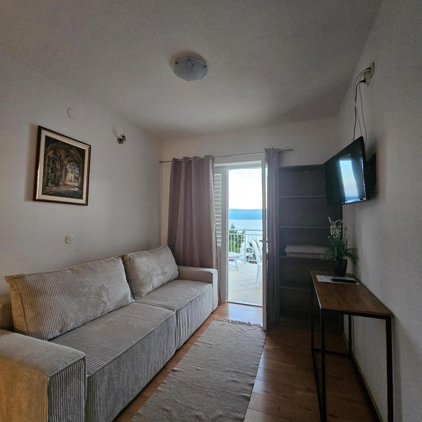 Beach Apartments Mika Локва-Рогозница Экстерьер фото