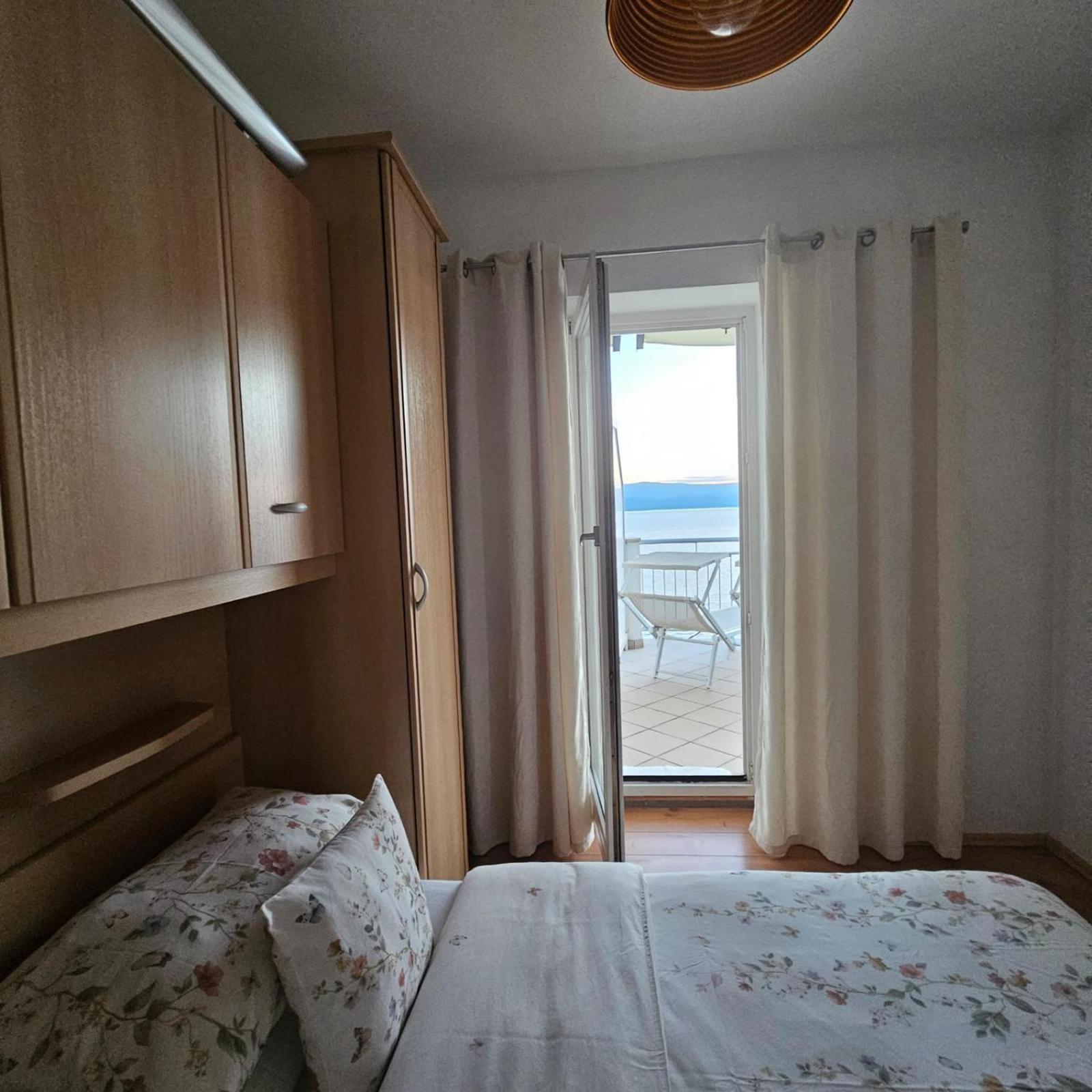 Beach Apartments Mika Локва-Рогозница Экстерьер фото