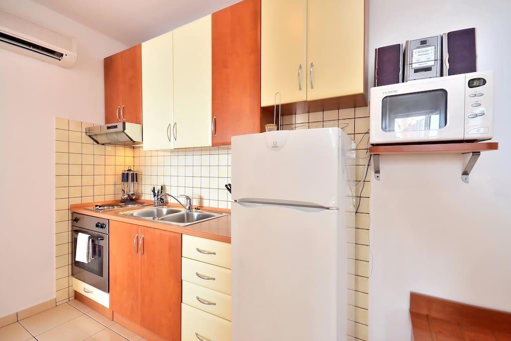 Beach Apartments Mika Локва-Рогозница Экстерьер фото